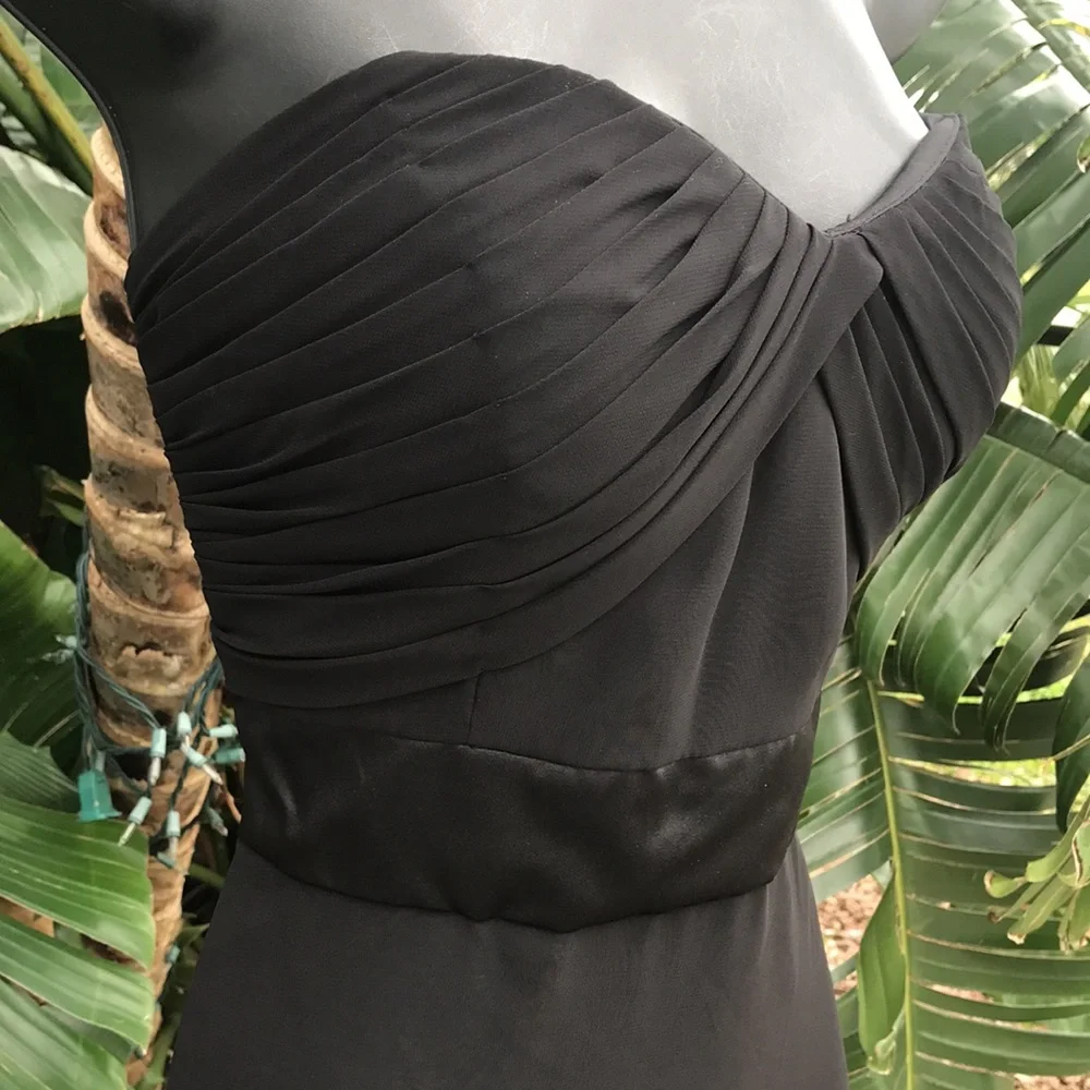 Pretty maids ruched strapless corset dress - Picture 4 of 10